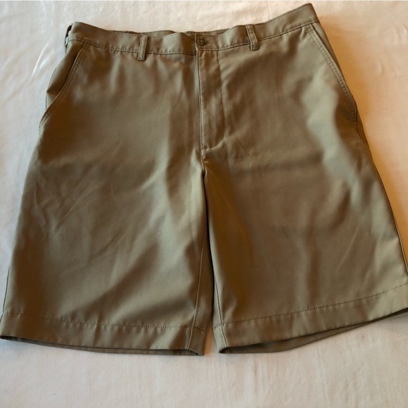 Pga Flat Front Taupe Golf Long Shorts Size 34 - Picture 1 of 9